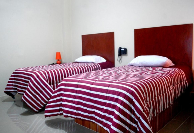 Hostal Sky